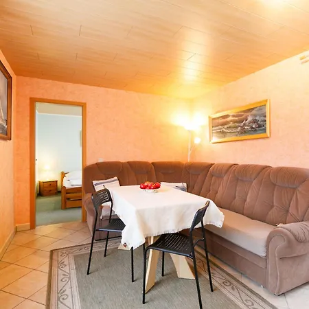Kleinschmidt-1 By Interhome Appartamento Koserow